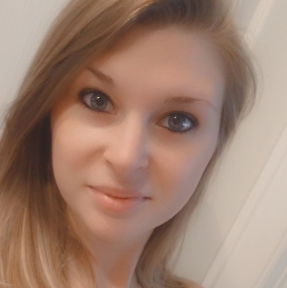 Meet your Posher, Ashley